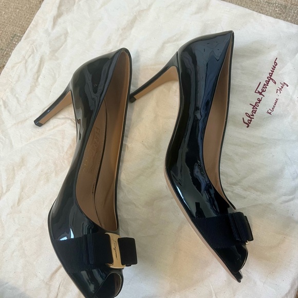 Salvatore Ferragamo Black Patent Bow Peeptoe Heels - Picture 6 of 8
